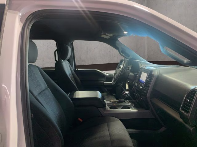 2020 Oxford White Ford F-150 XLT 4X4 Truck