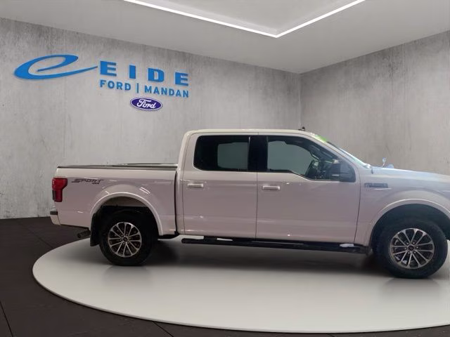 2020 Oxford White Ford F-150 XLT 4X4 Truck