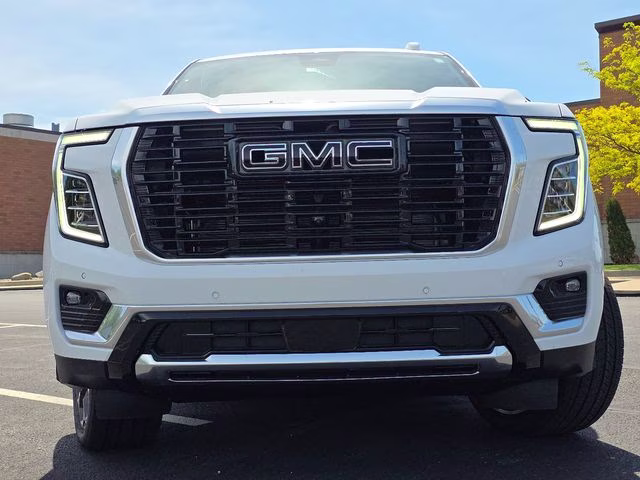 2026 Summit White GMC Yukon XL Denali 4X4 SUV