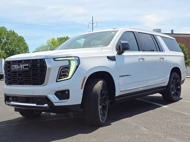 2026 Summit White GMC Yukon XL Denali 4X4 SUV