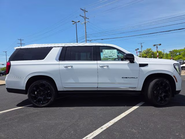 2026 Summit White GMC Yukon XL Denali 4X4 SUV