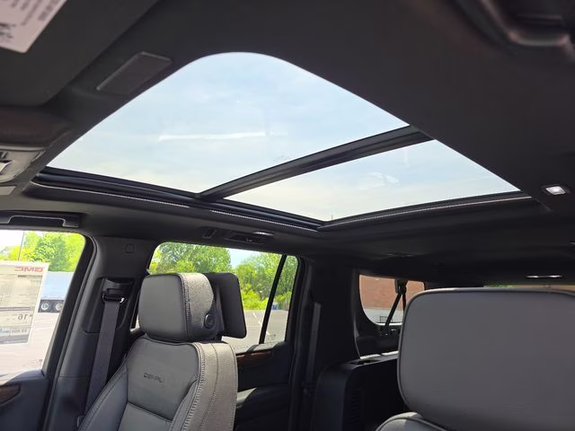 2026 Summit White GMC Yukon XL Denali 4X4 SUV