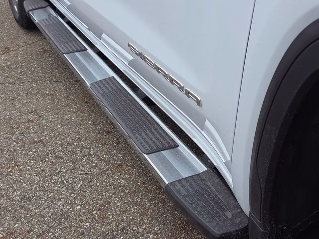 2026 Glacier White Tricoat GMC Sierra 1500 SLT 4X4 Truck