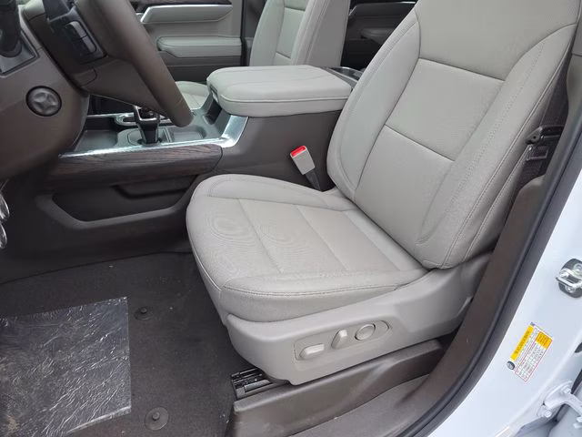 2026 Glacier White Tricoat GMC Sierra 1500 SLT 4X4 Truck