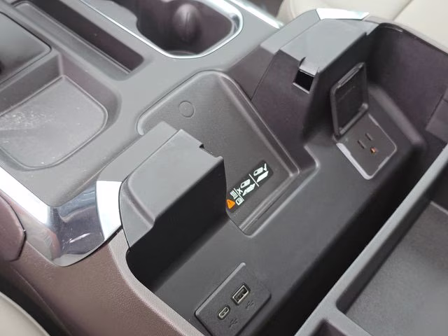 2026 Glacier White Tricoat GMC Sierra 1500 SLT 4X4 Truck