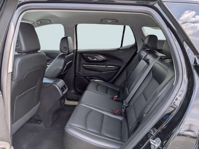 2022 Ebony Twilight Metallic GMC Terrain SLT FWD SUV