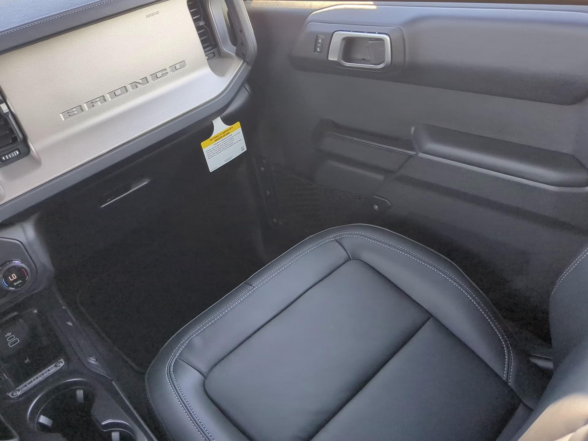 2026 Shadow Black Ford Bronco Outer Banks 4X4 Convertible