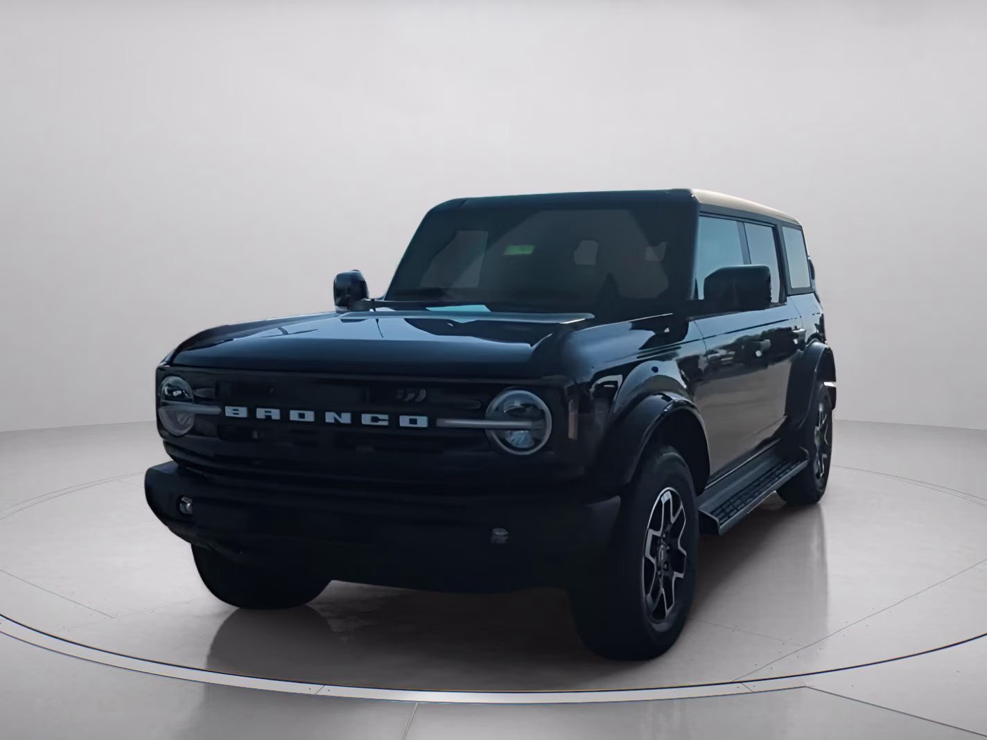 2026 Shadow Black Ford Bronco Outer Banks 4X4 Convertible