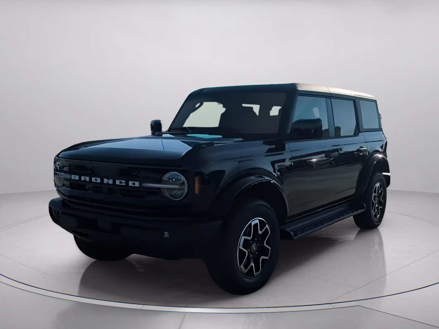 2026 Shadow Black Ford Bronco Outer Banks 4X4 Convertible