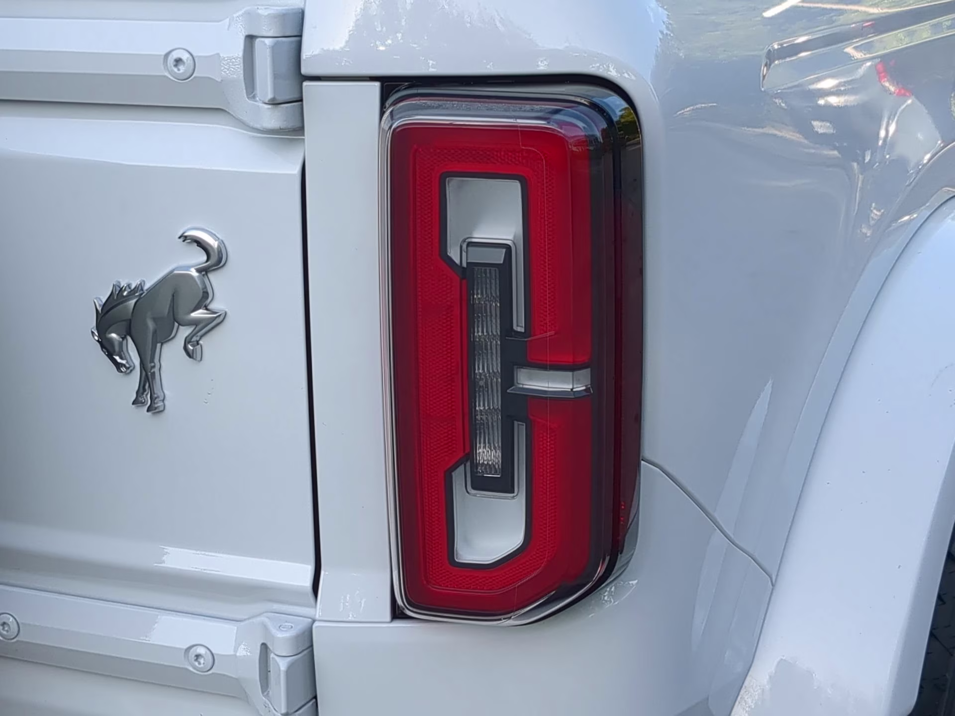 2026 Oxford White Ford Bronco Outer Banks 4X4 Convertible
