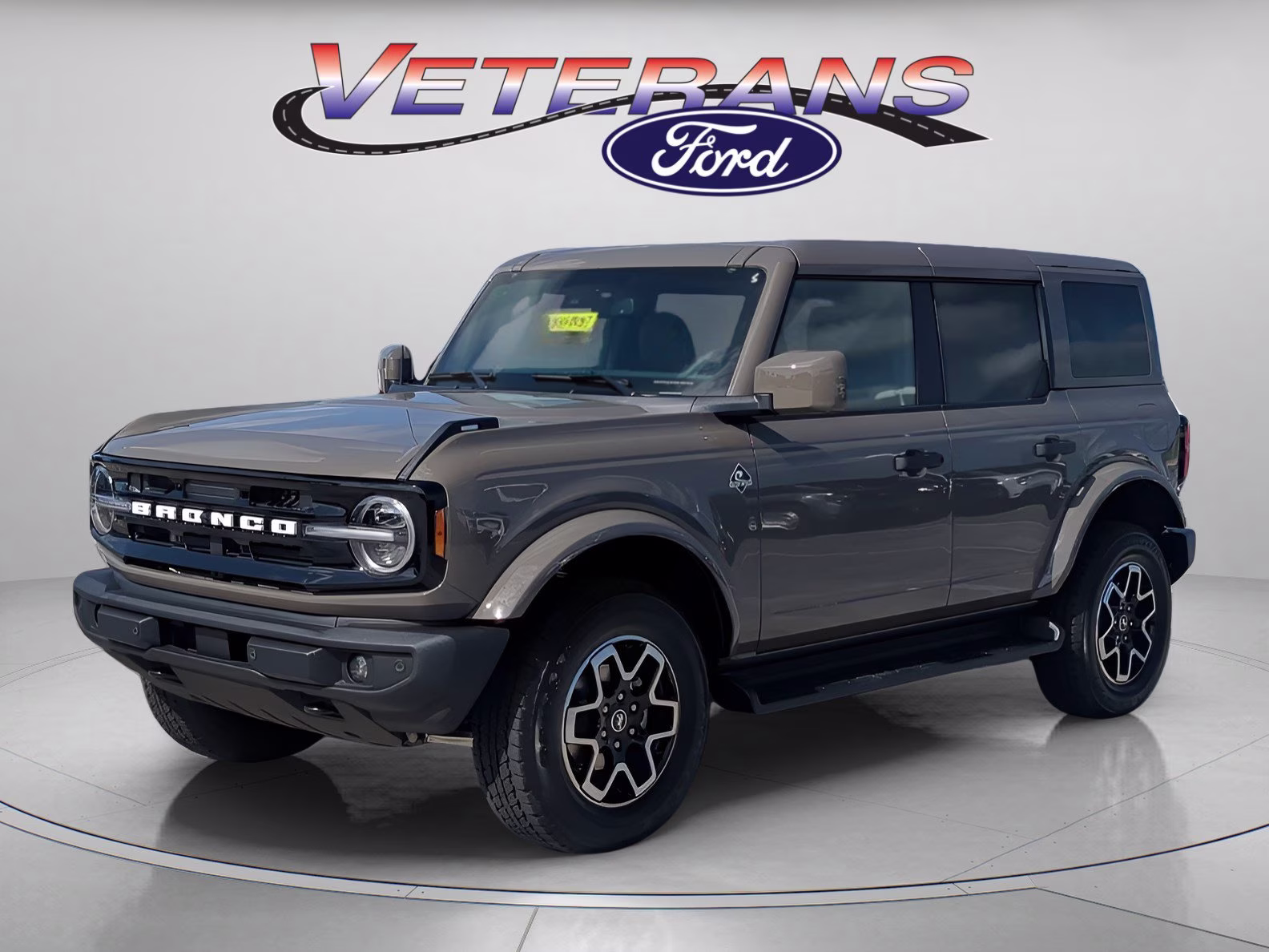 2026 Marsh Gray Ford Bronco Outer Banks 4X4 Convertible