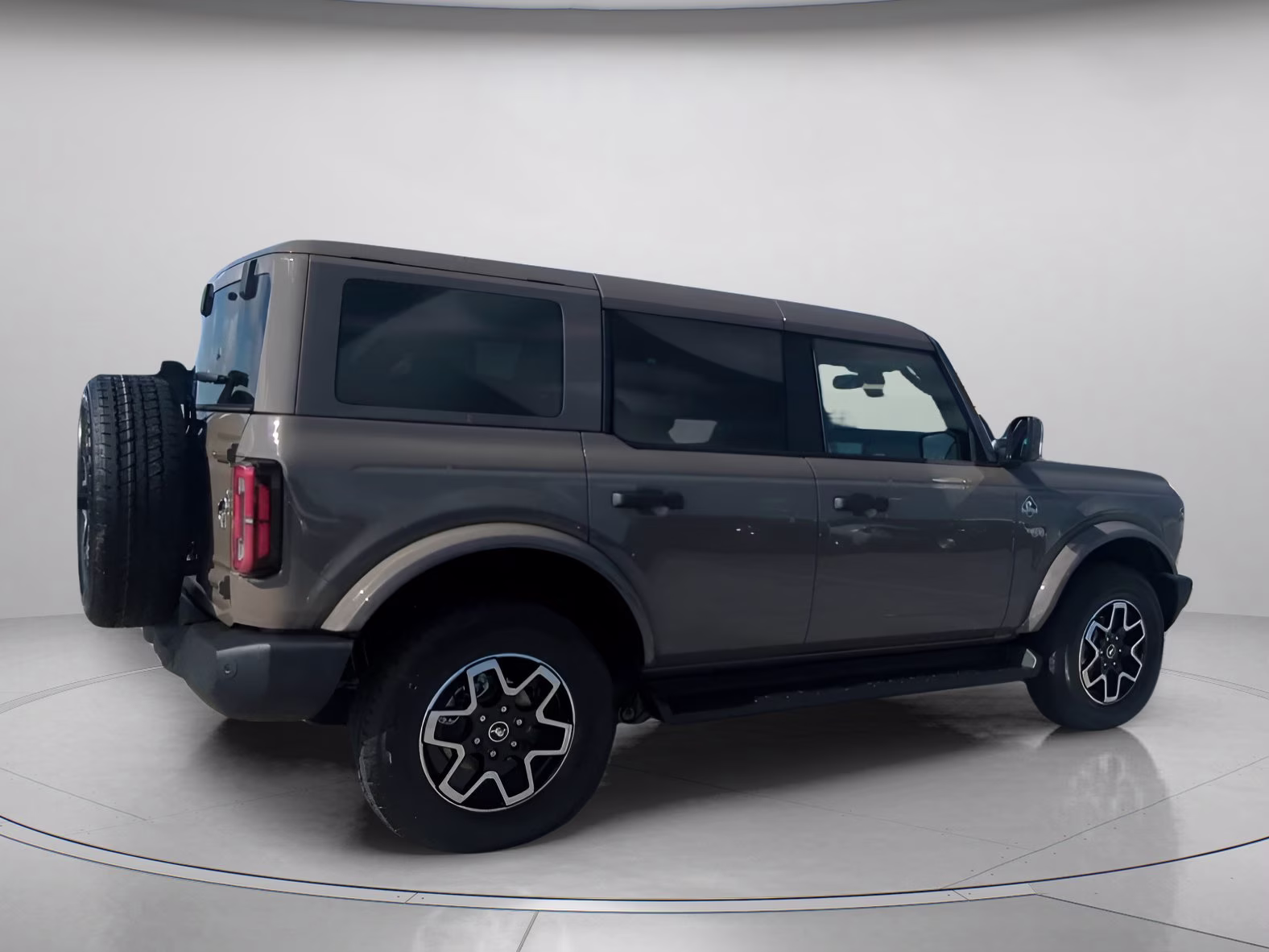 2026 Marsh Gray Ford Bronco Outer Banks 4X4 Convertible