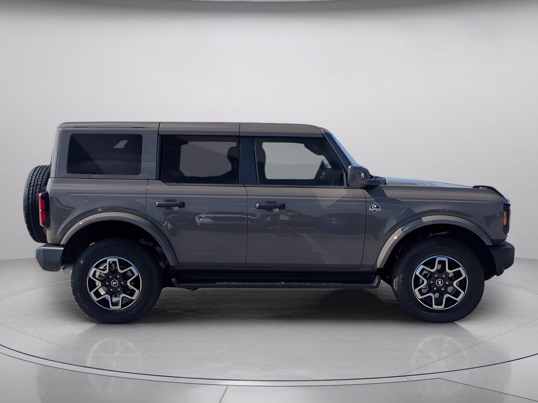 2026 Marsh Gray Ford Bronco Outer Banks 4X4 Convertible