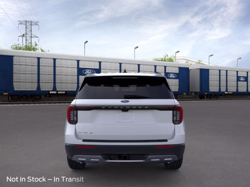 2026 Space White Metallic Ford Explorer Active RWD SUV