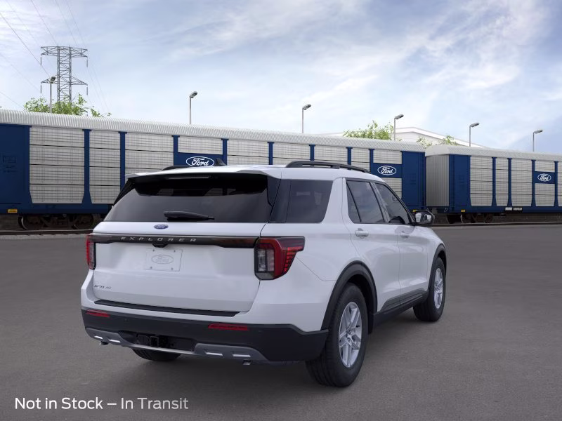 2026 Space White Metallic Ford Explorer Active RWD SUV