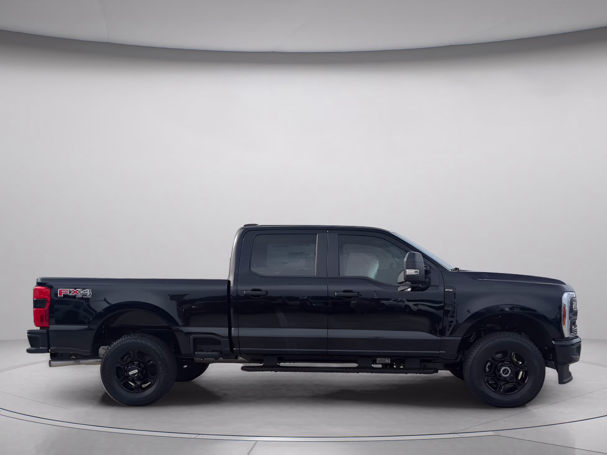 2026 Agate Black Metallic Ford Super Duty F-250 SRW XL Crew Cab Pickup 4X4 Truck