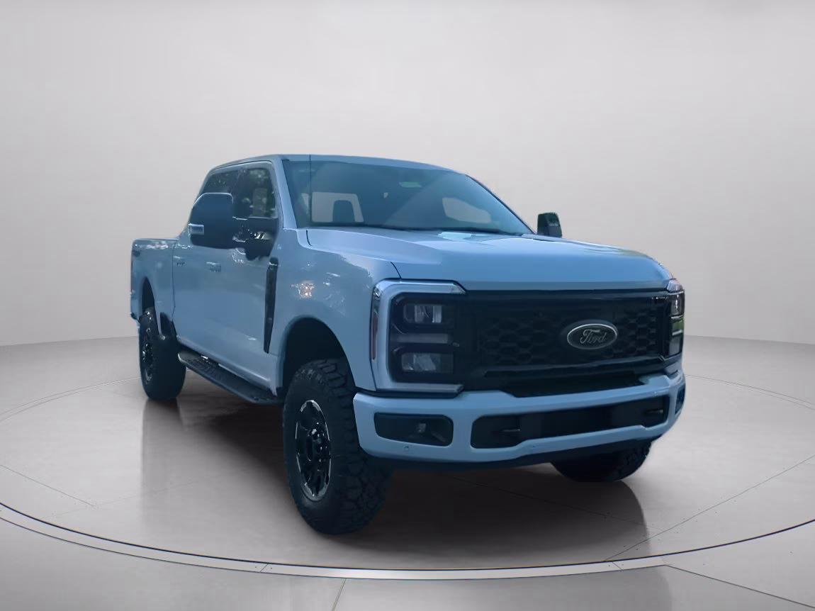 2026 Avalanche Ford Super Duty F-250 SRW LARIAT Crew Cab Pickup 4X4 Truck