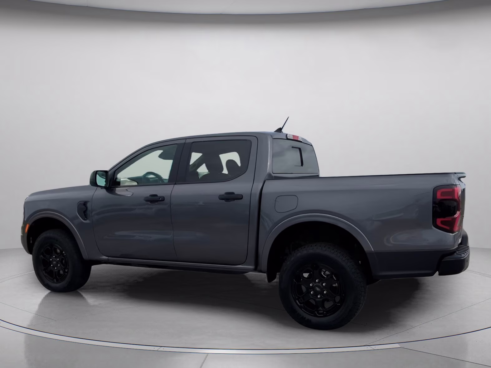 2026 Carbonized Gray Metallic Ford Ranger XLT Crew Cab Pickup RWD Truck