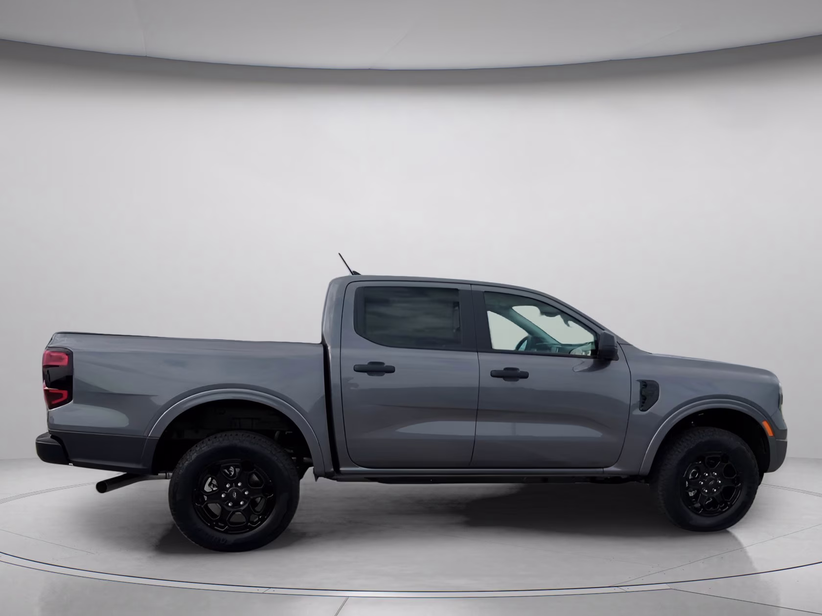 2026 Carbonized Gray Metallic Ford Ranger XLT Crew Cab Pickup RWD Truck