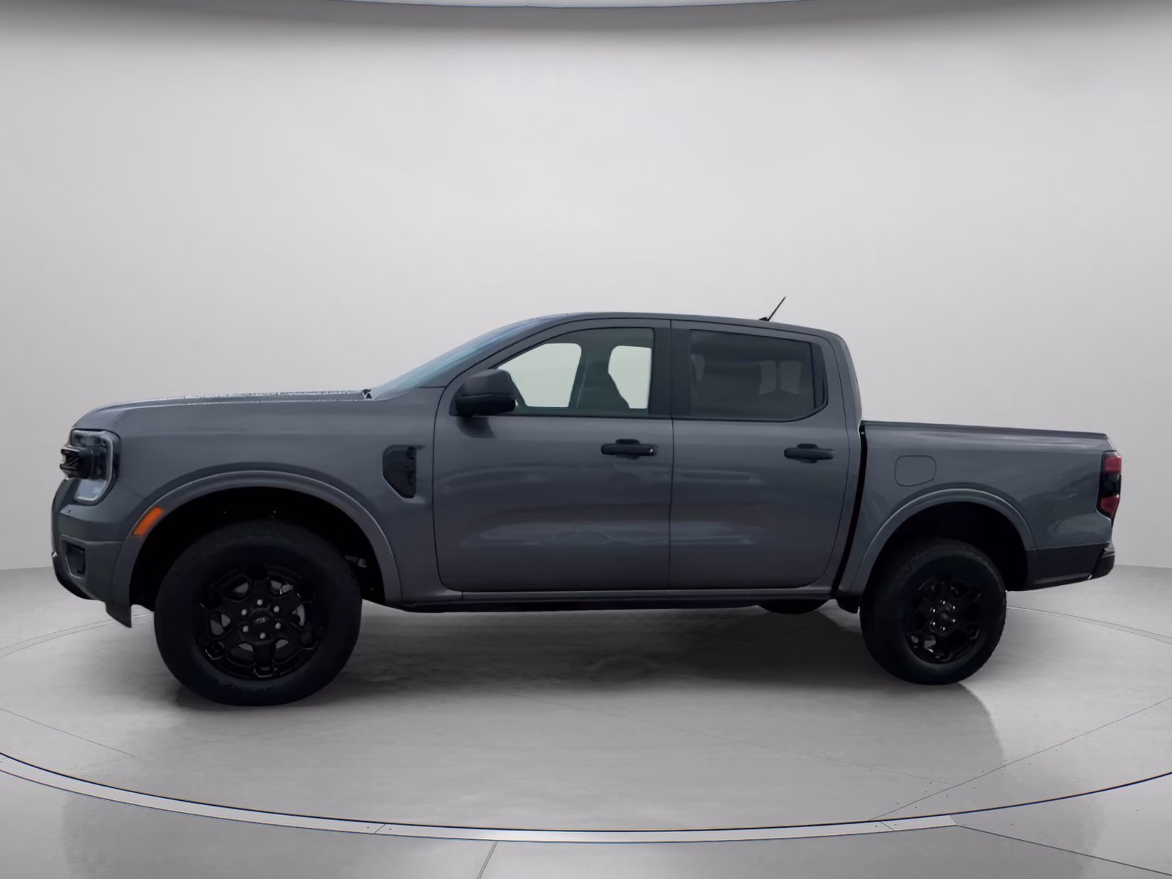 2026 Carbonized Gray Metallic Ford Ranger XLT Crew Cab Pickup RWD Truck