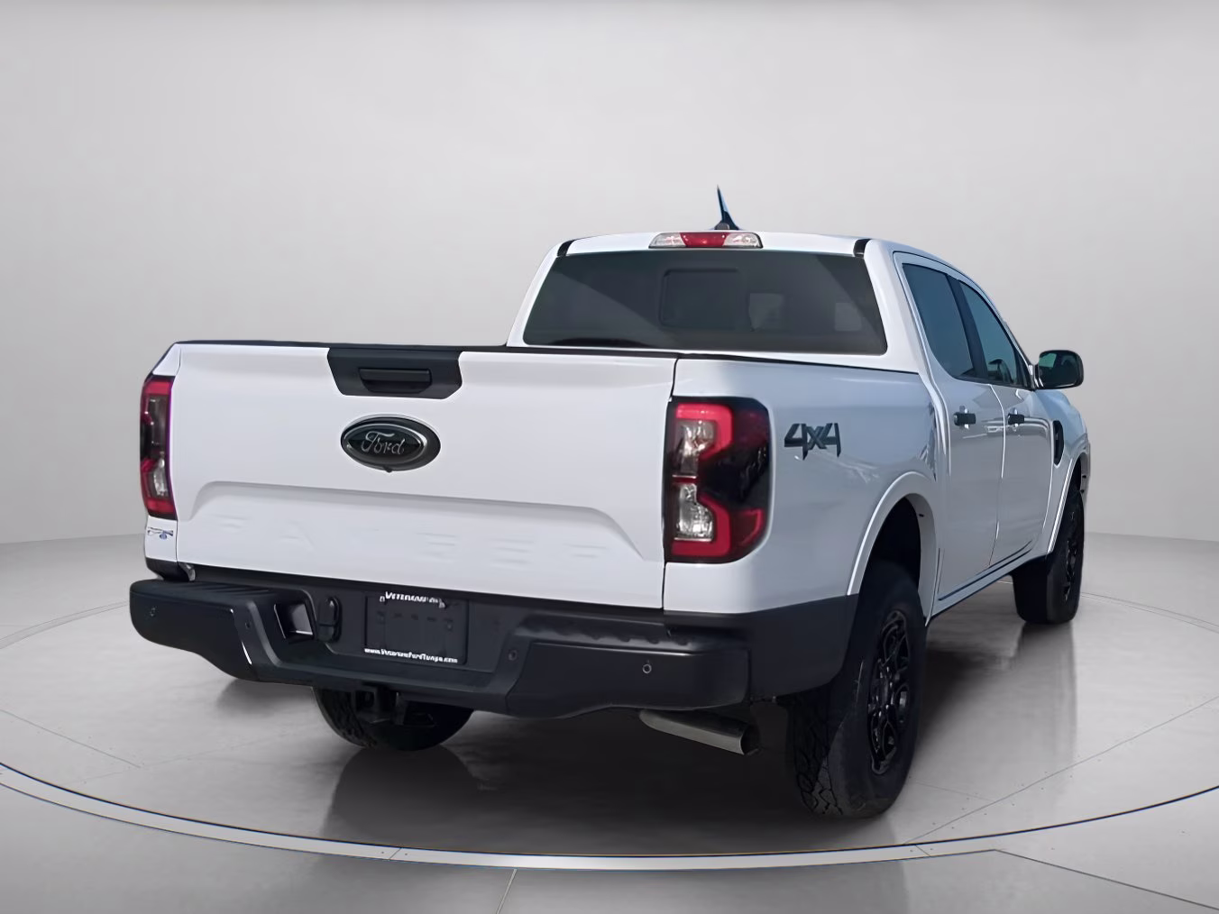 2026 Oxford White Ford Ranger XLT Crew Cab Pickup 4X4 Truck