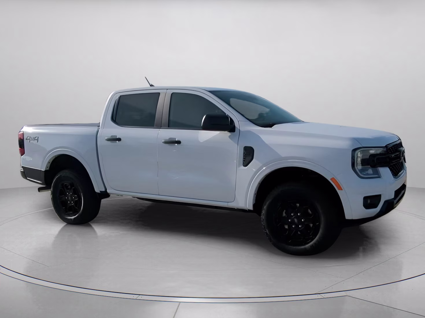 2026 Oxford White Ford Ranger XLT Crew Cab Pickup 4X4 Truck