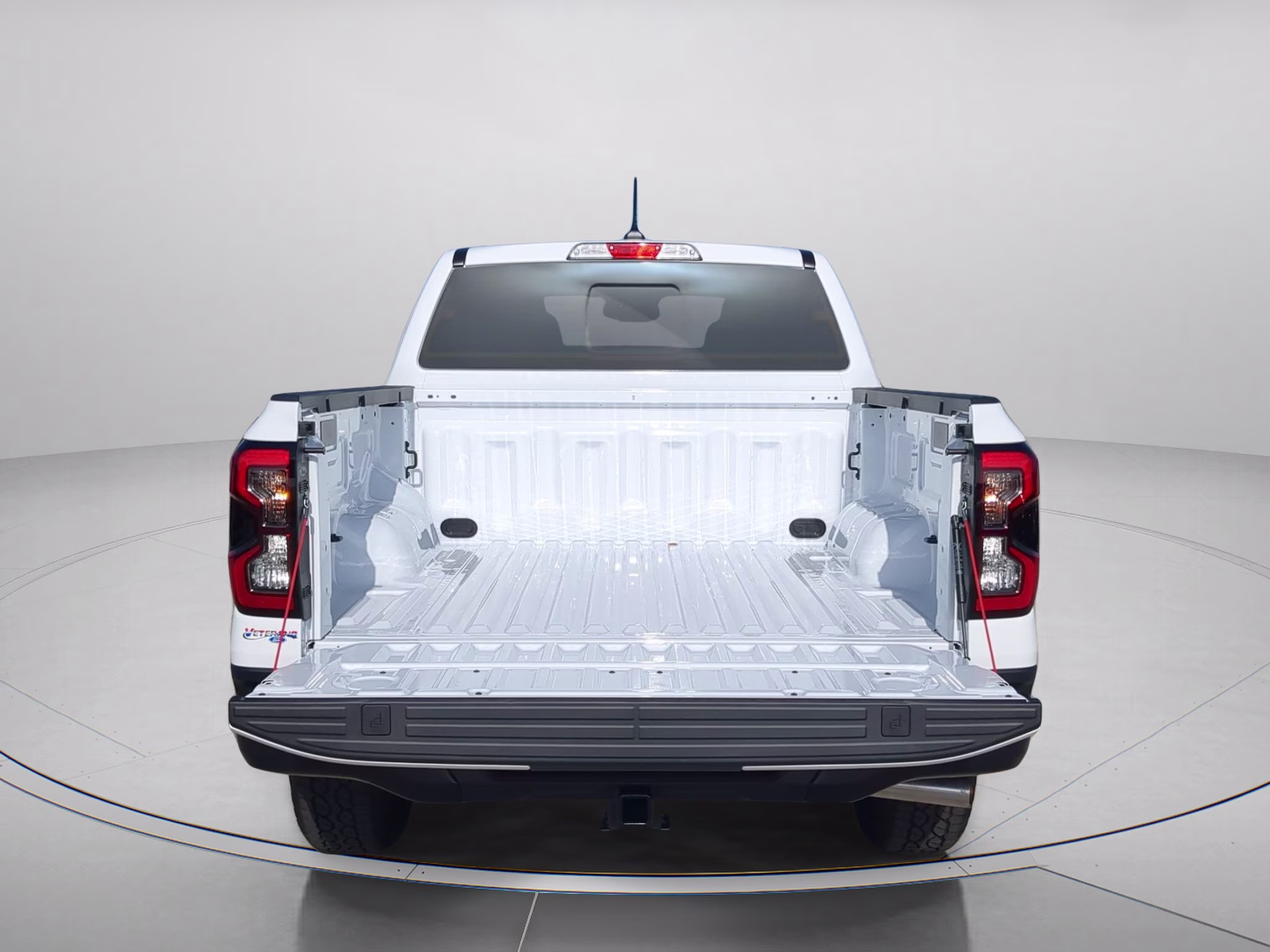 2026 Oxford White Ford Ranger XLT Crew Cab Pickup 4X4 Truck