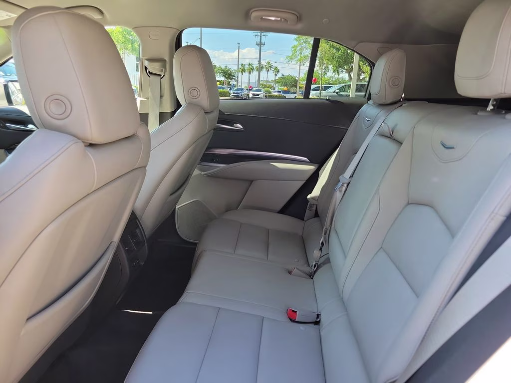 2023 Latte Metallic Cadillac XT4 FWD Luxury FWD SUV
