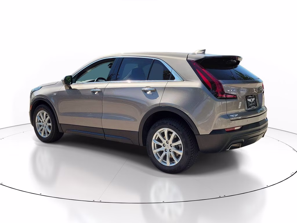 2023 Latte Metallic Cadillac XT4 FWD Luxury FWD SUV