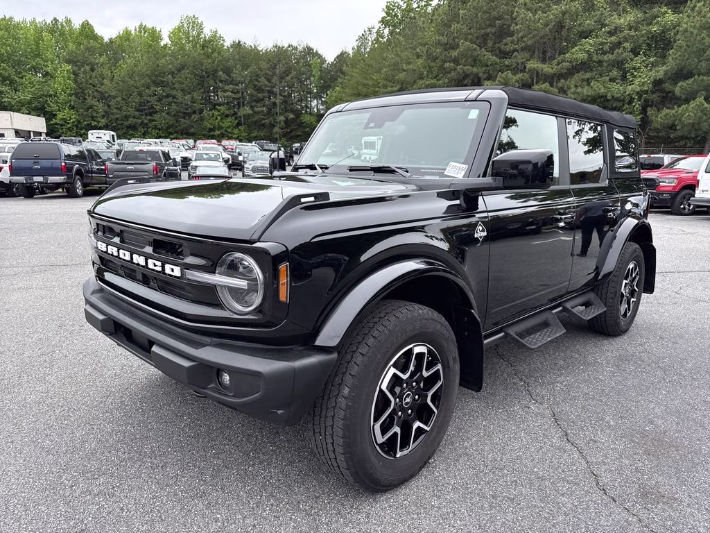 2024 Shadow Black Ford Bronco Outer Banks 4X4 SUV