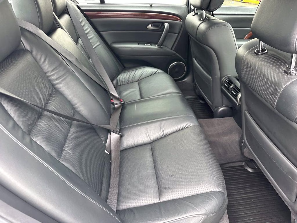 2006 Premium White Pearl Acura RL 3.5 AWD Sedan