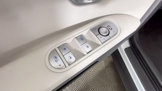 2024 Atlas White Hyundai IONIQ 5 SEL AWD SUV