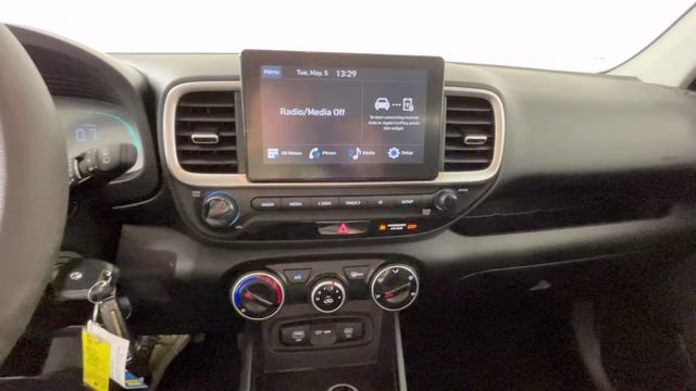 2025 Shimmering Silver Hyundai Venue SE FWD SUV