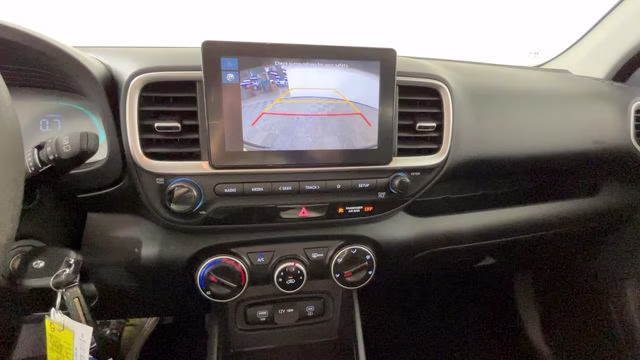 2025 Shimmering Silver Hyundai Venue SE FWD SUV