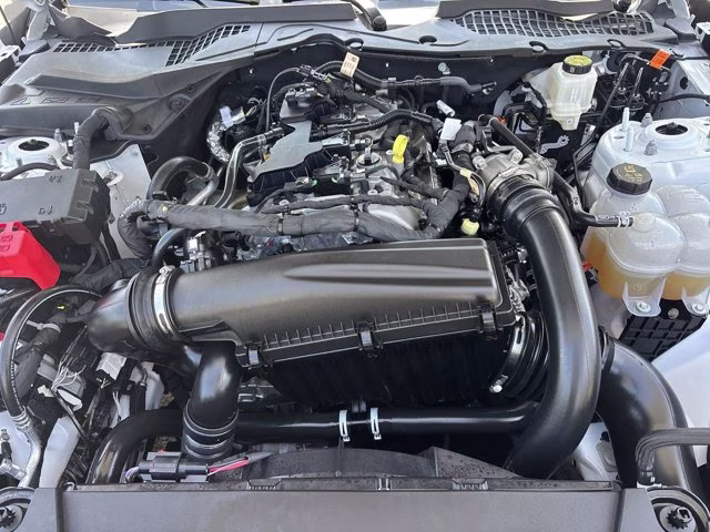2025 Oxford White Ford Mustang EcoBoost RWD Coupe