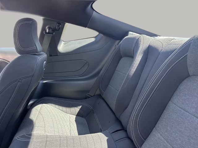 2025 Oxford White Ford Mustang EcoBoost RWD Coupe