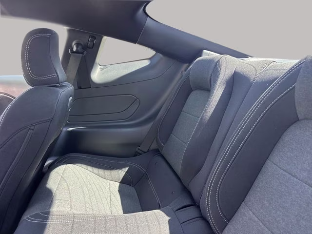 2025 Oxford White Ford Mustang EcoBoost RWD Coupe