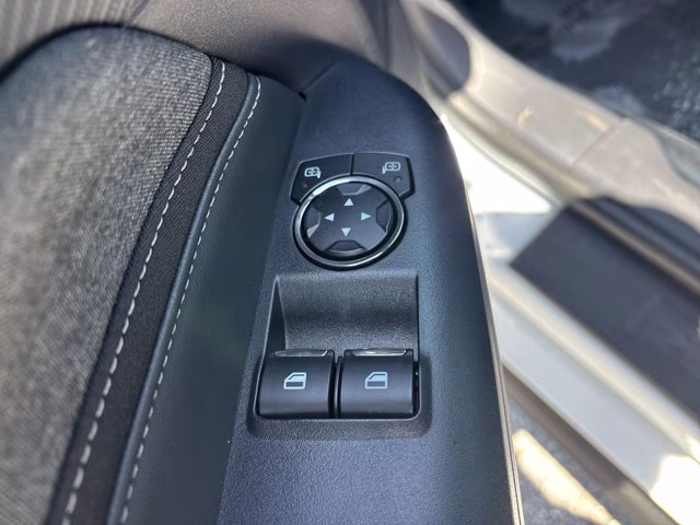 2025 Oxford White Ford Mustang EcoBoost RWD Coupe