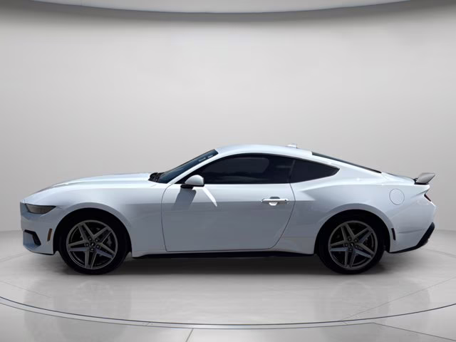 2025 Oxford White Ford Mustang EcoBoost RWD Coupe