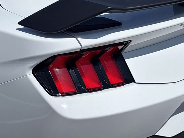 2025 Oxford White Ford Mustang EcoBoost RWD Coupe