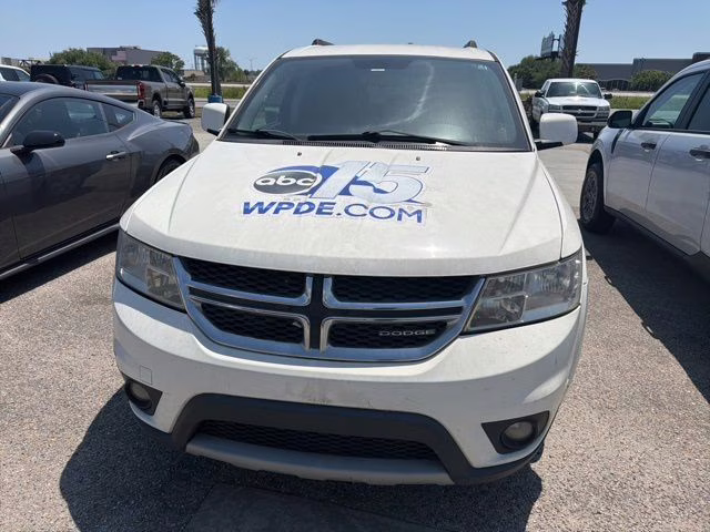 2012 White Dodge Journey SXT FWD SUV
