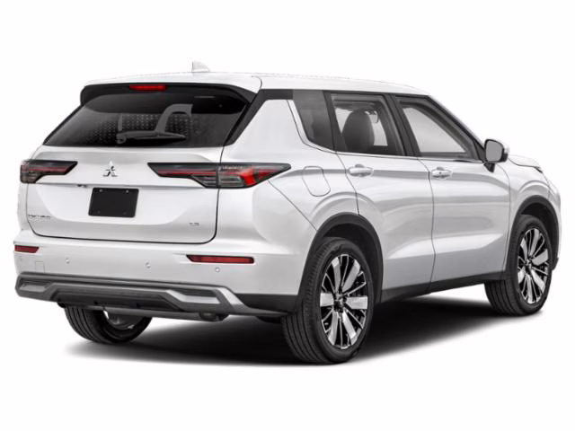 2025 White Mitsubishi Outlander SE FWD SUV