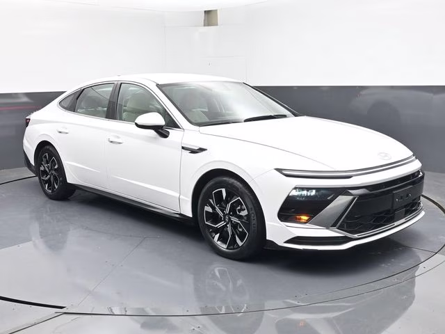 2025 Serenity White Hyundai Sonata SEL FWD Sedan