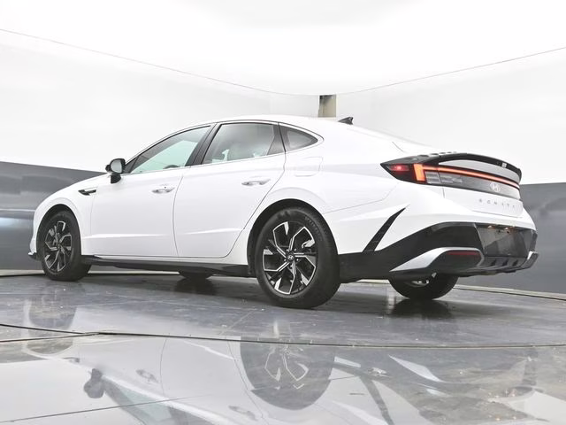 2025 Serenity White Hyundai Sonata SEL FWD Sedan