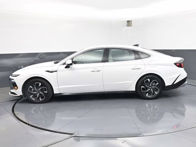 2025 Serenity White Hyundai Sonata SEL FWD Sedan