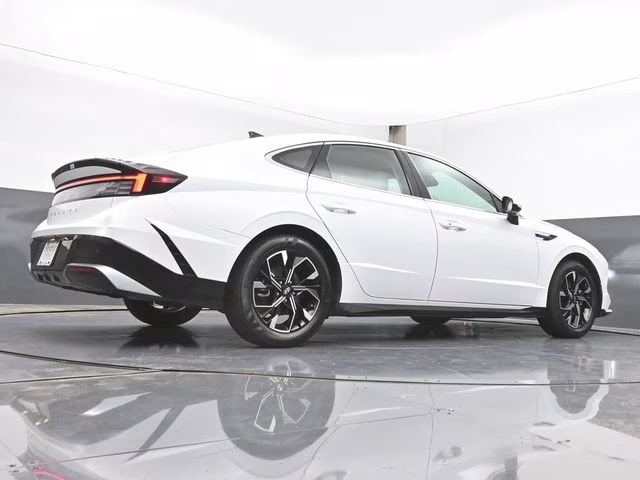 2025 Serenity White Hyundai Sonata SEL FWD Sedan