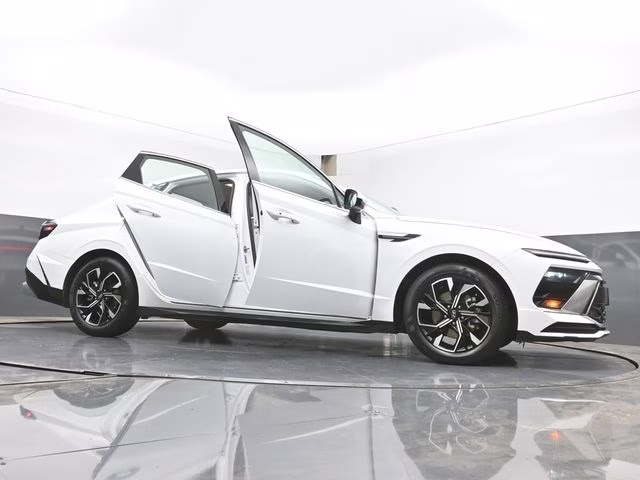 2025 Serenity White Hyundai Sonata SEL FWD Sedan