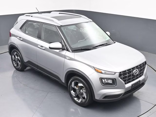 2025 Shimmering Silver Hyundai Venue SEL FWD SUV