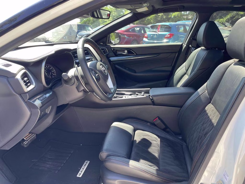 2023 Pearl White Tricoat Nissan Maxima SR FWD Sedan