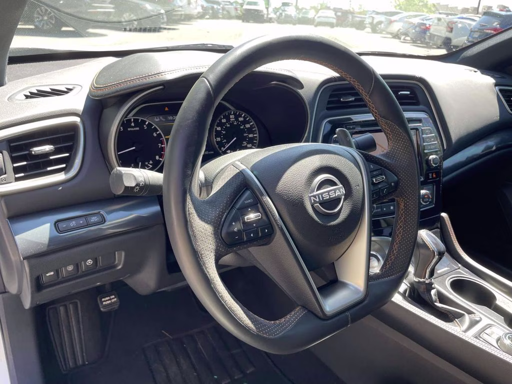 2023 Pearl White Tricoat Nissan Maxima SR FWD Sedan